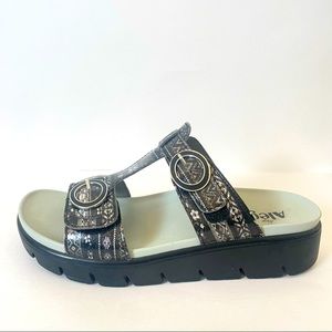 Algeria Shoes